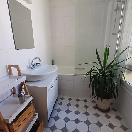 - Charming One Bedroom *