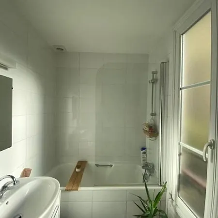 - Charming One Bedroom شقة